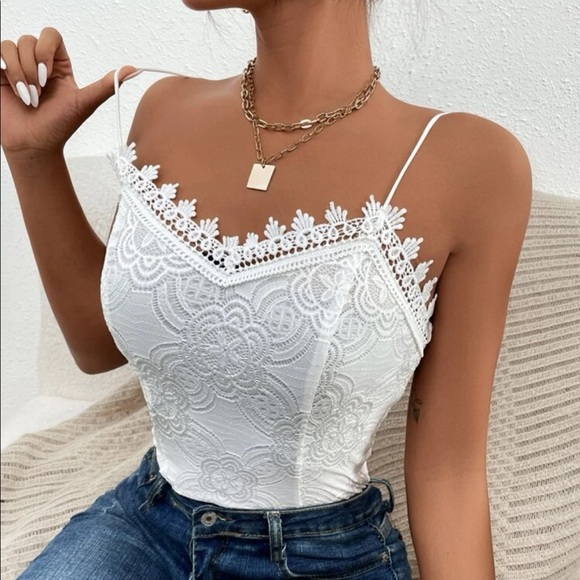 SHEIN Tops - 🔥Tonight Only🔥 🎀 New! Solid Contrast Lace Cami Top  Size M (6)